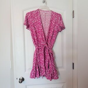 Beautiful pink wraparound dress/white flowers, flowy  short sleeves, Knee length
